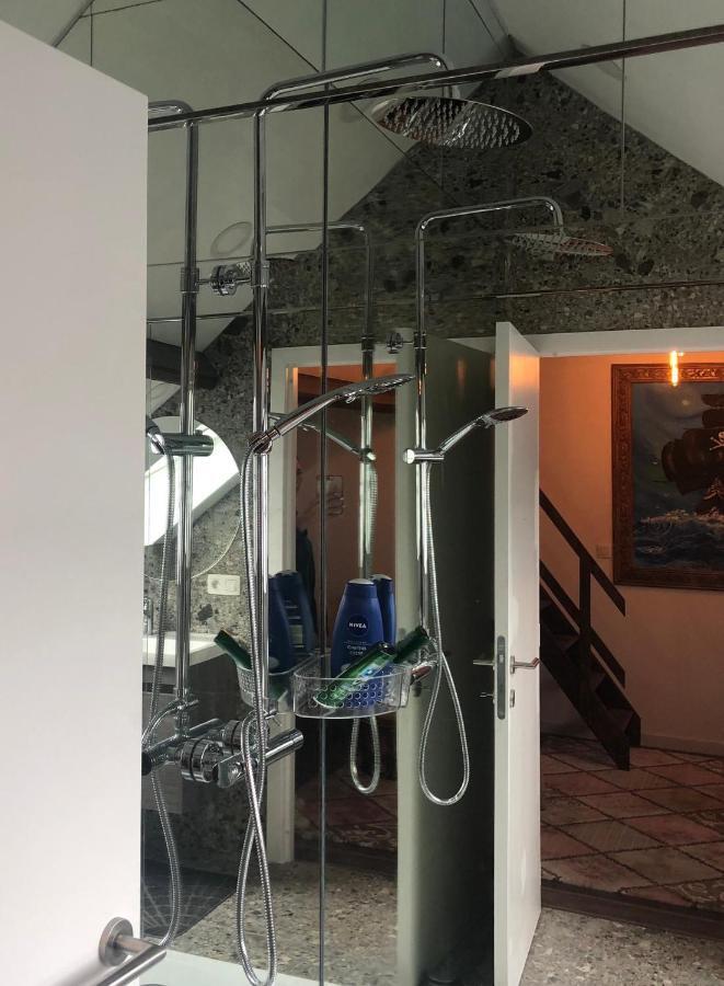 Duplex Apartment แอนต์เวิร์ป ภายนอก รูปภาพ